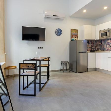 Nine O Clock San Agustin Apartment Seville Room photo
